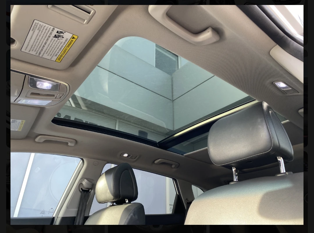 White Hyundai Tucson Limited AWD SUV - photo 2