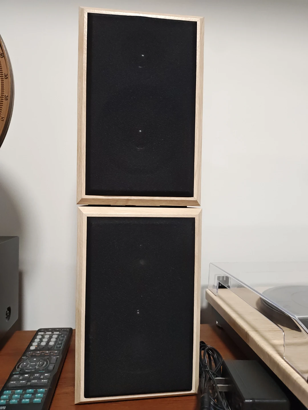 Crosley Turntable with Speakers - photo 2