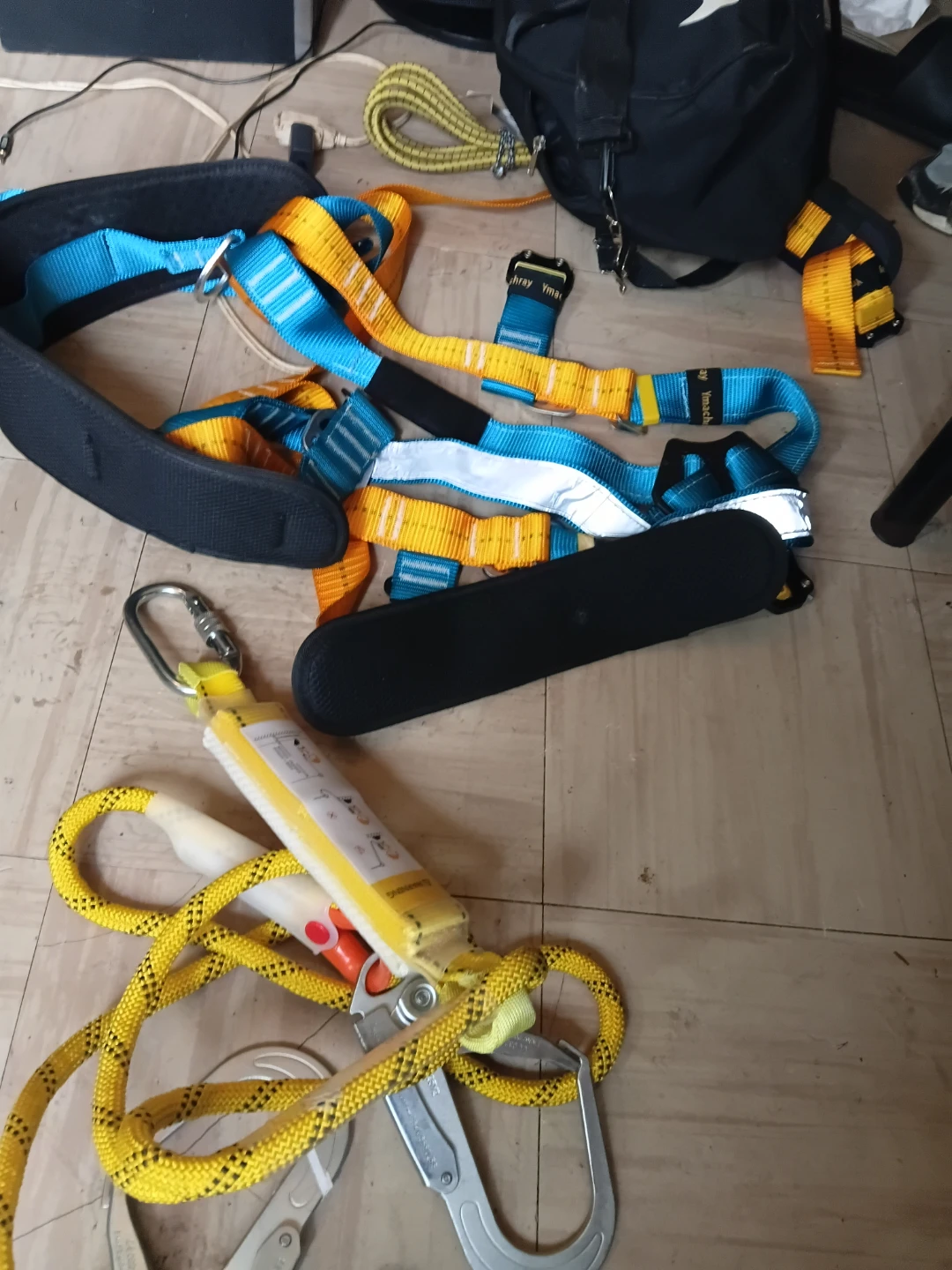 Safety Harness and Lanyard Set