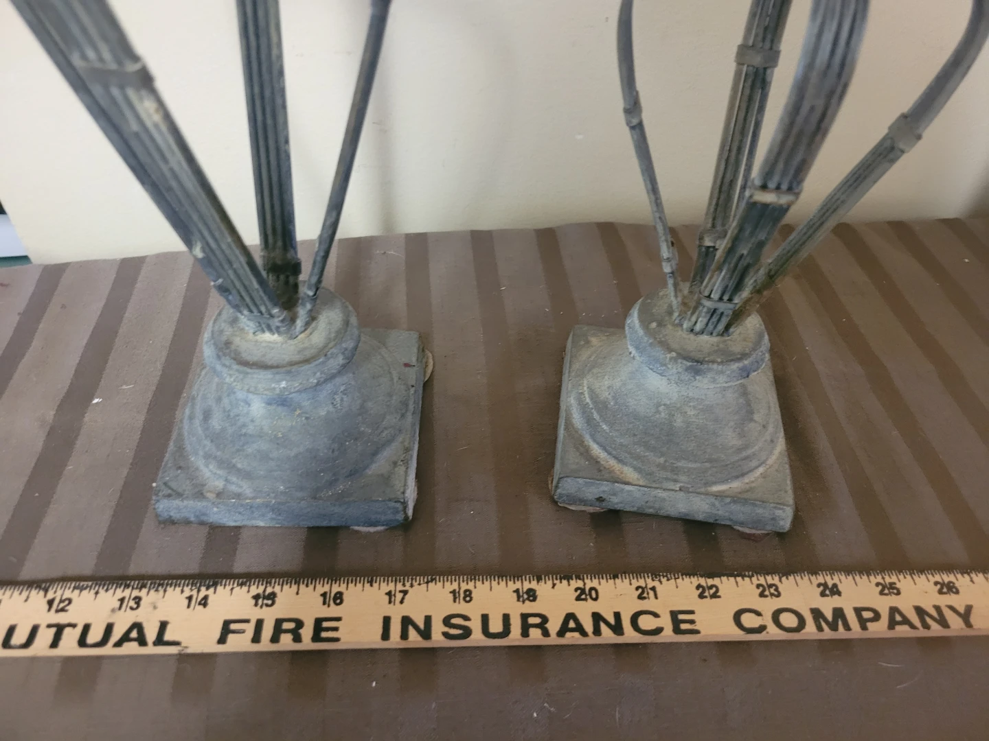 2 Metal Candle Holder Stand with Pear Shape Candle - photo 4