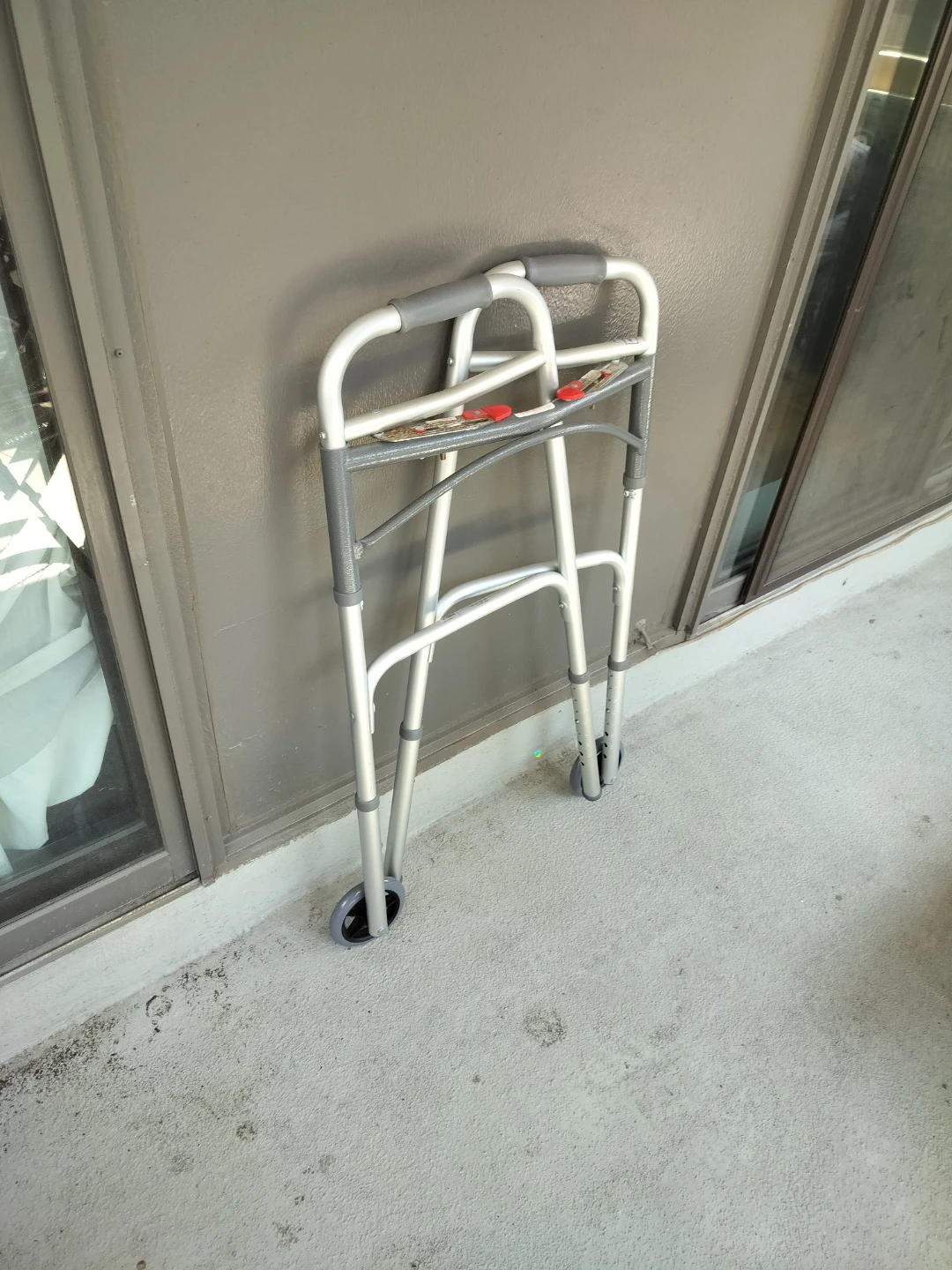 Folding Two Wheel Walker - photo 4