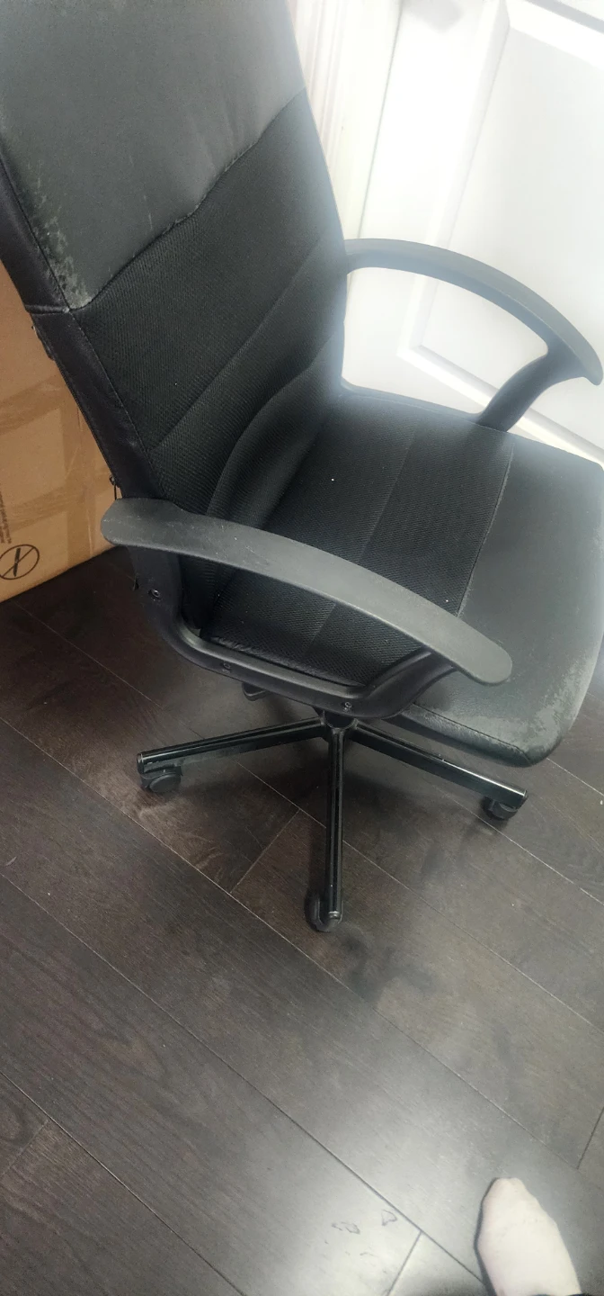 Black Office Chair - photo 2