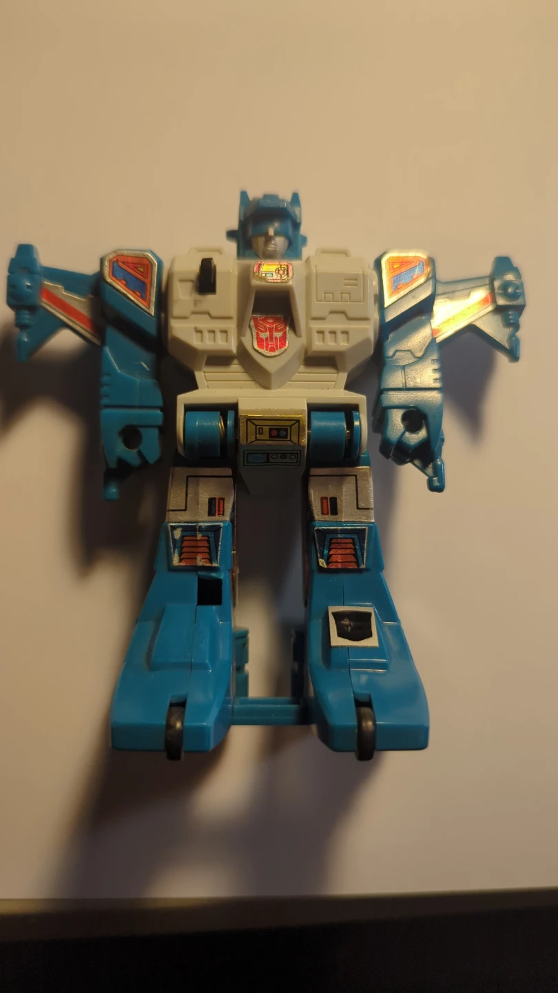Transformers G1 Sky Shadow Action Figure