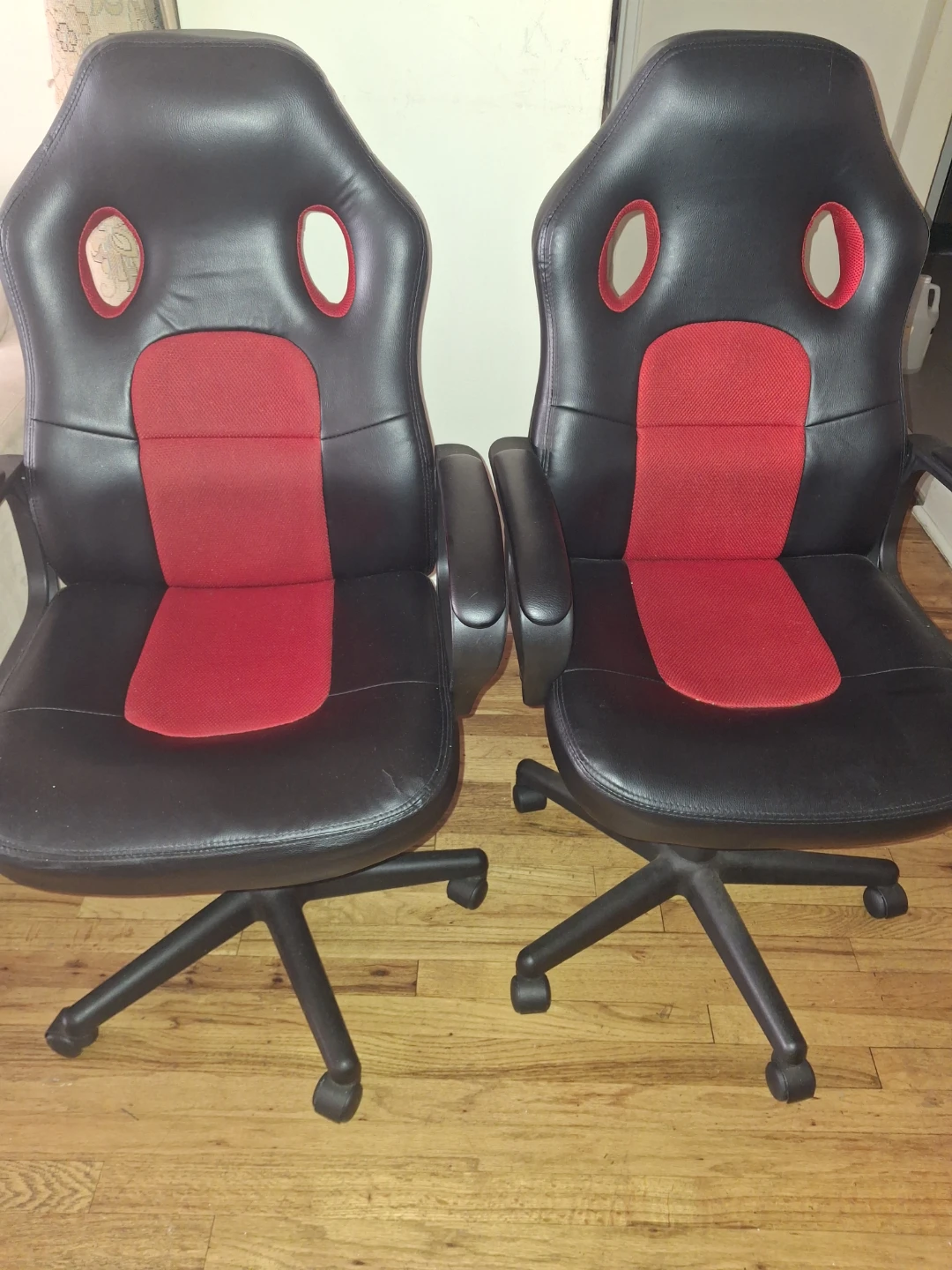 Set of 2 Black and Red Gaming Chairs