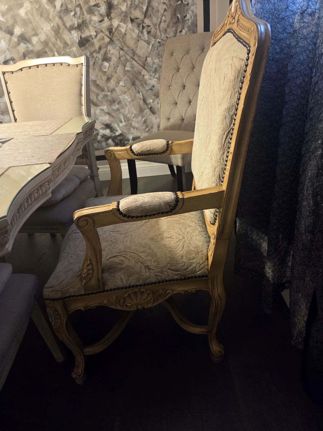 Ornate Armchair Accent Chair - photo 4
