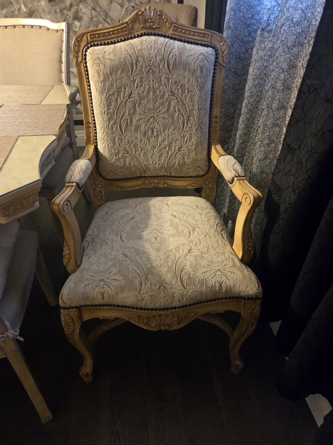 Ornate Armchair Accent Chair - photo 5