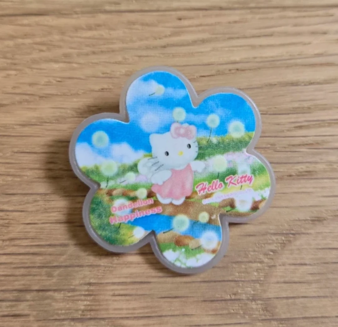 Vintage 2007 Hello Kitty Flower Pin Badge