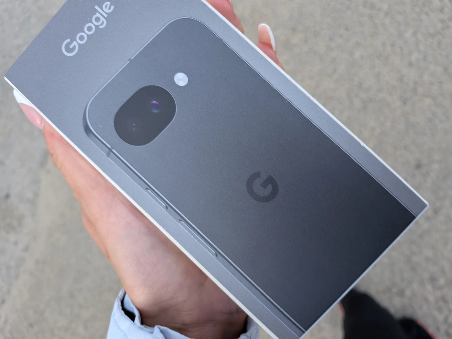 Google Pixel 10a Phone - photo 2