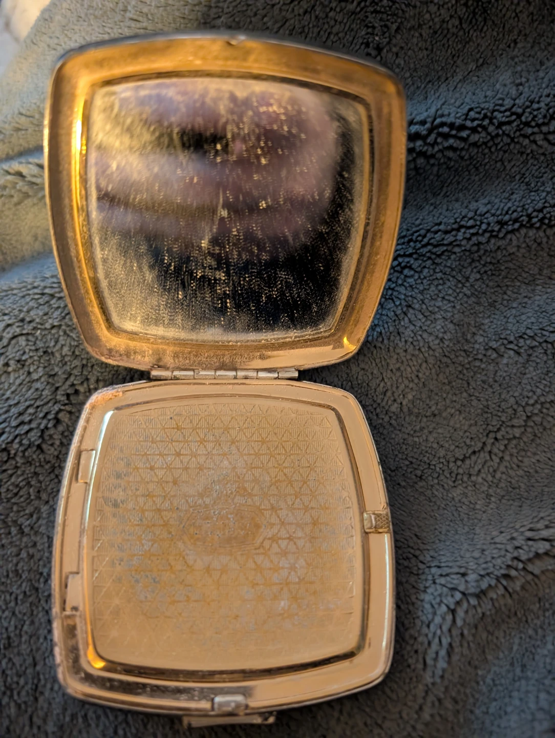 Vintage Melissa Powder Compact - photo 2