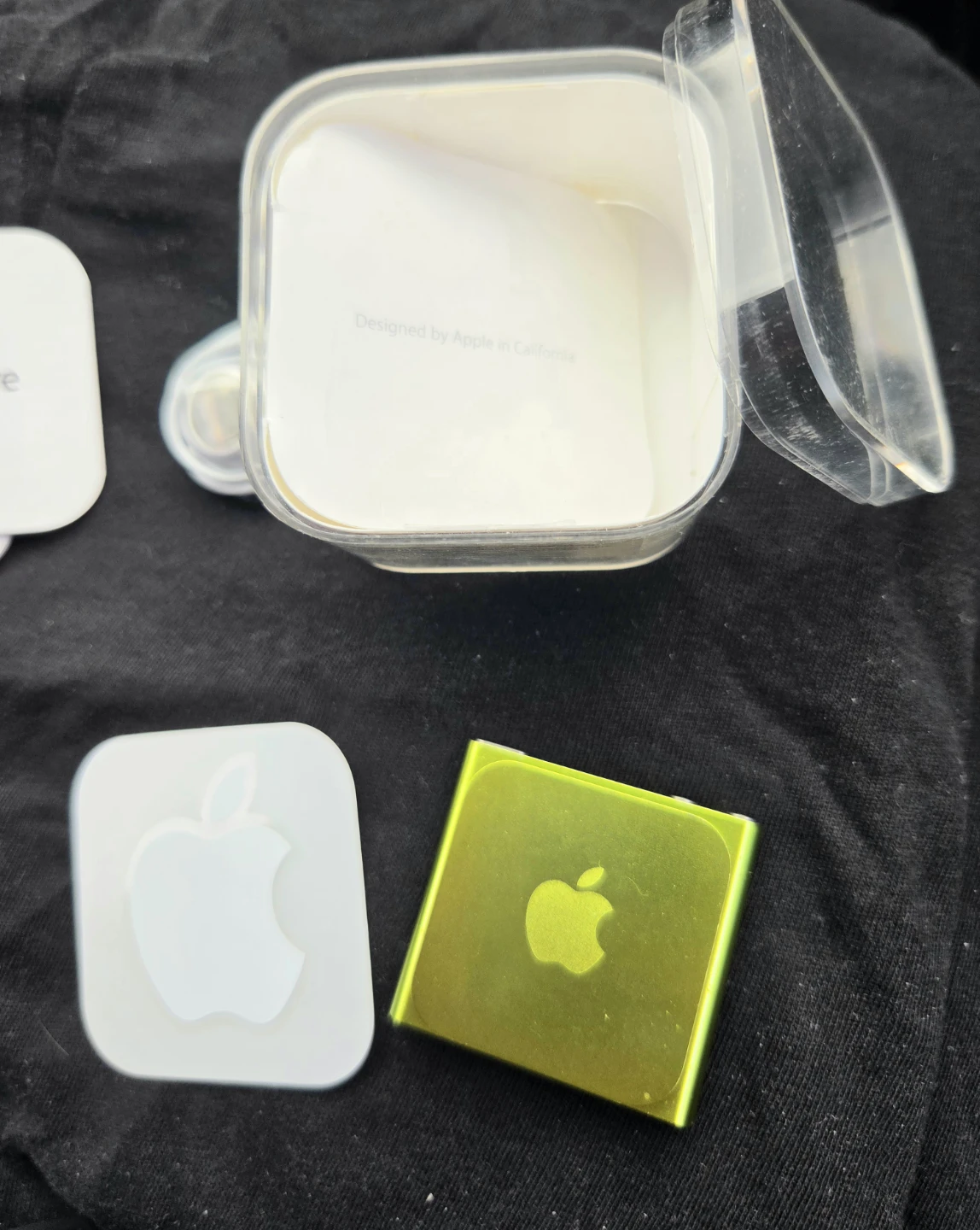 Apple iPod Nano 6th Gen 16GB Green with earbuds - photo 4