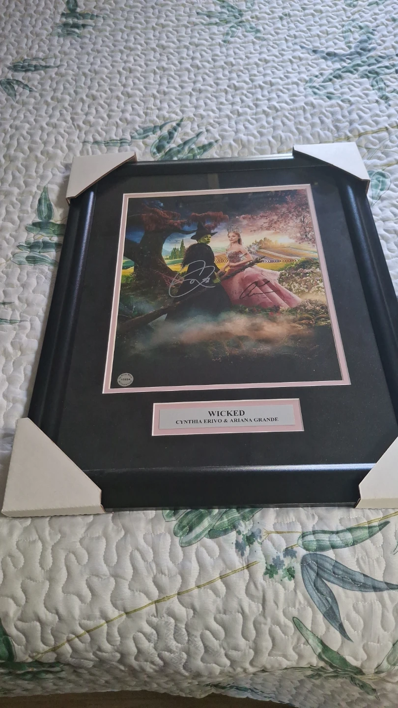 Wicked Cynthia Erivo & Ariana Grande Autographed Framed Photo - photo 2
