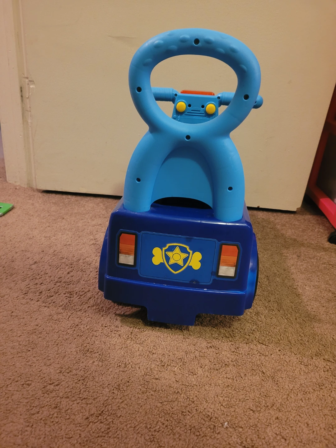 Paw Patrol Chase Ride-On Toy Car - photo 3