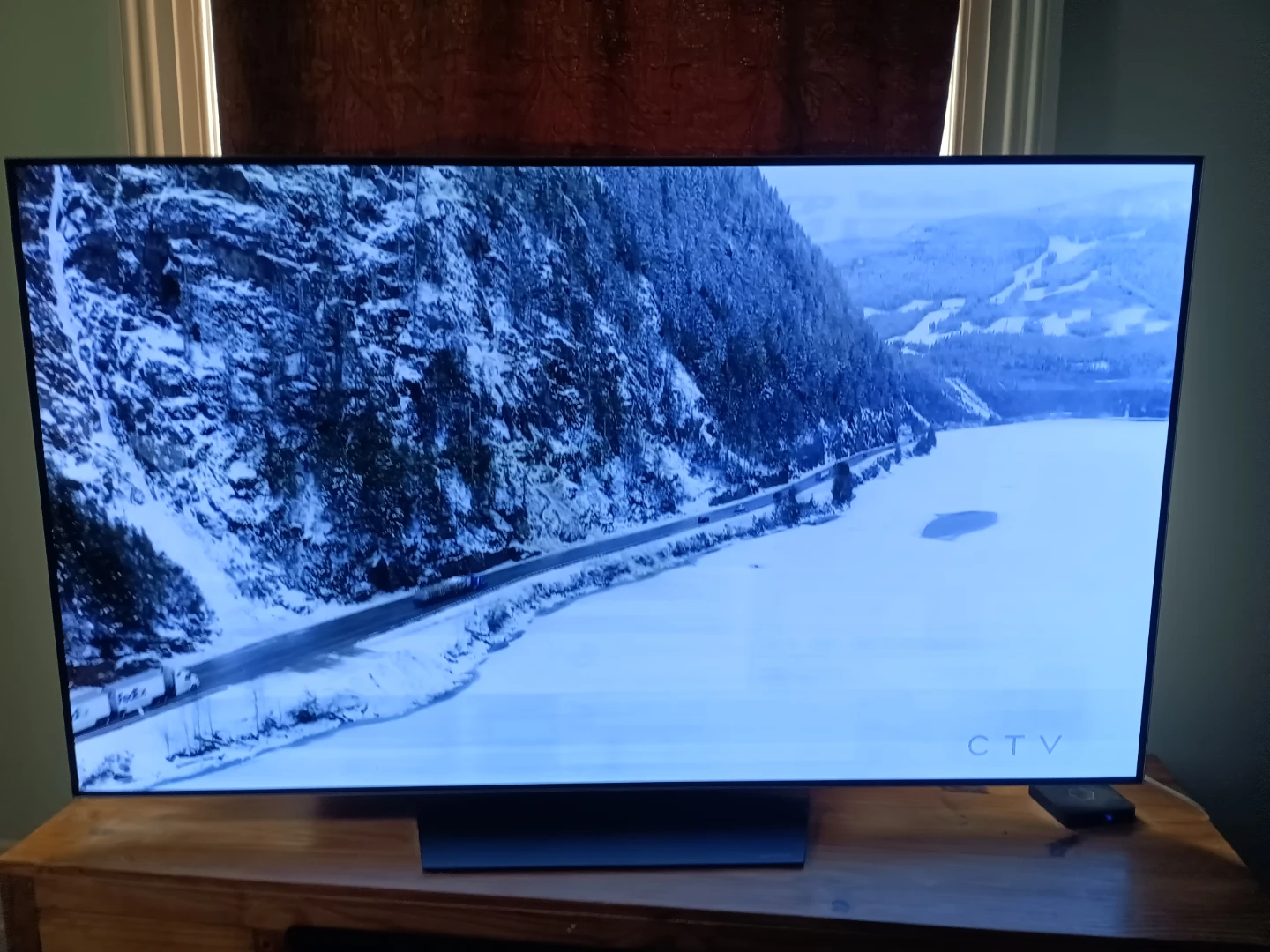 LG OLED TV - photo 2
