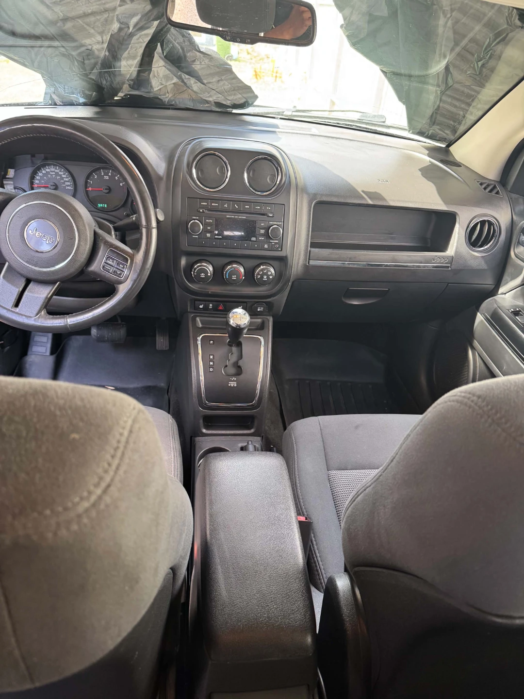 Black Jeep Compass 4x4 - photo 2