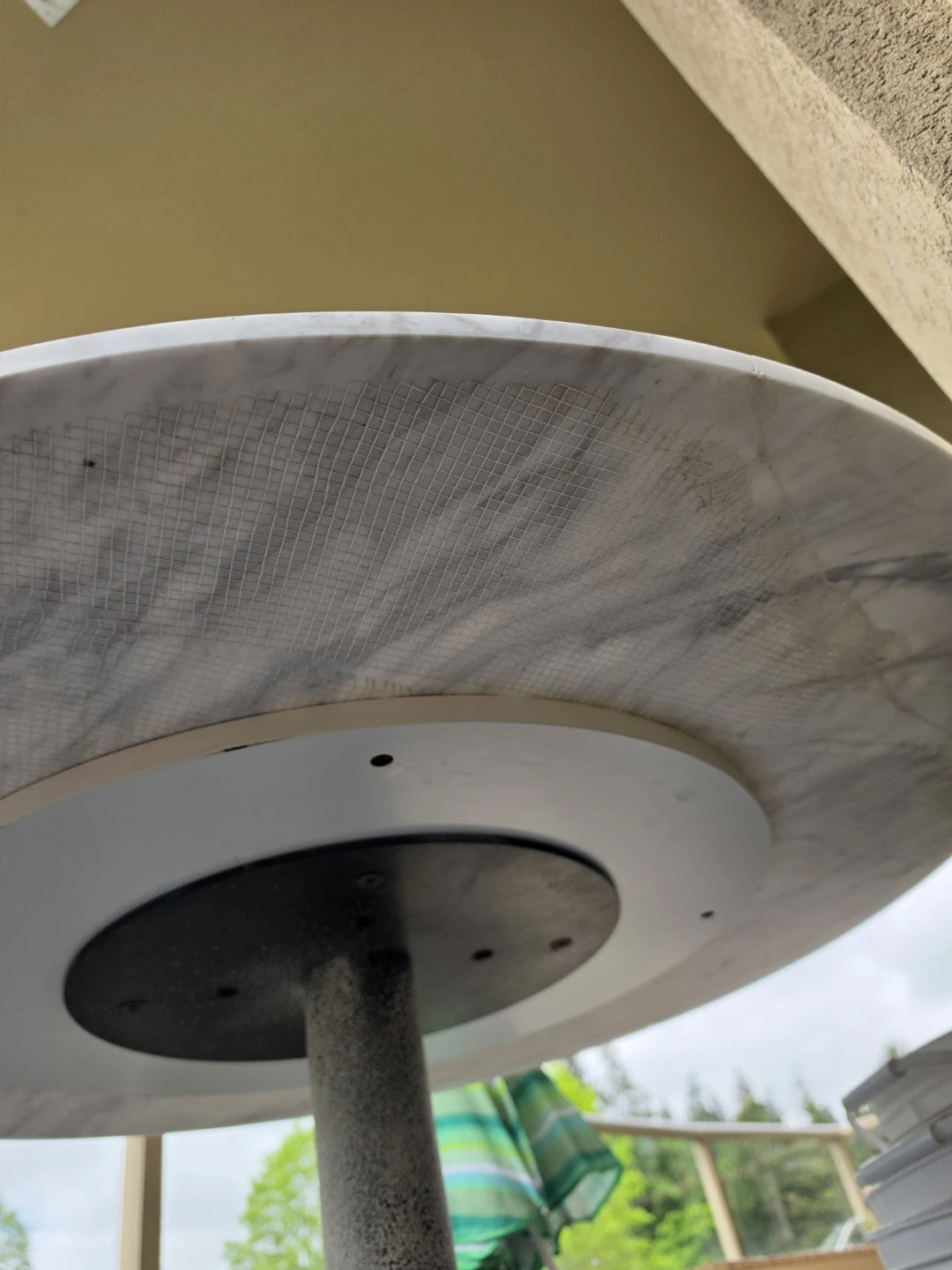 As is! Round Marble Top Table - photo 4