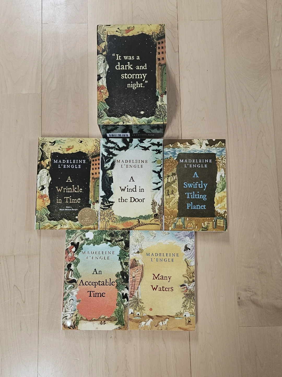 Madeleine L'Engle The Wrinkle in Time Quintet Book Set - photo 2