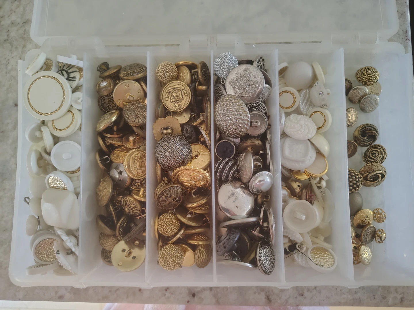 Vintage Gold, Silver & White Button Lot 🤍✨