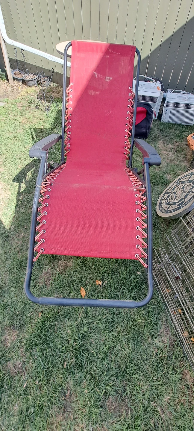 Red Zero Gravity Chair - photo 5