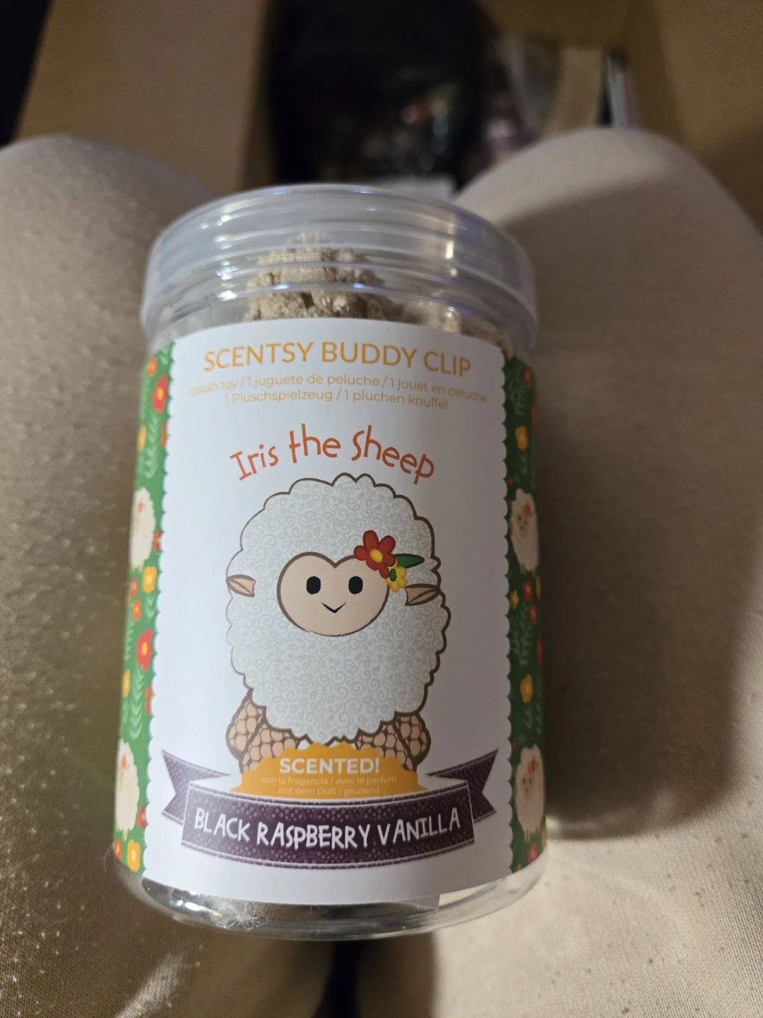 Scentsy Buddy Clip - Iris the Sheep - Black Raspberry Vanilla