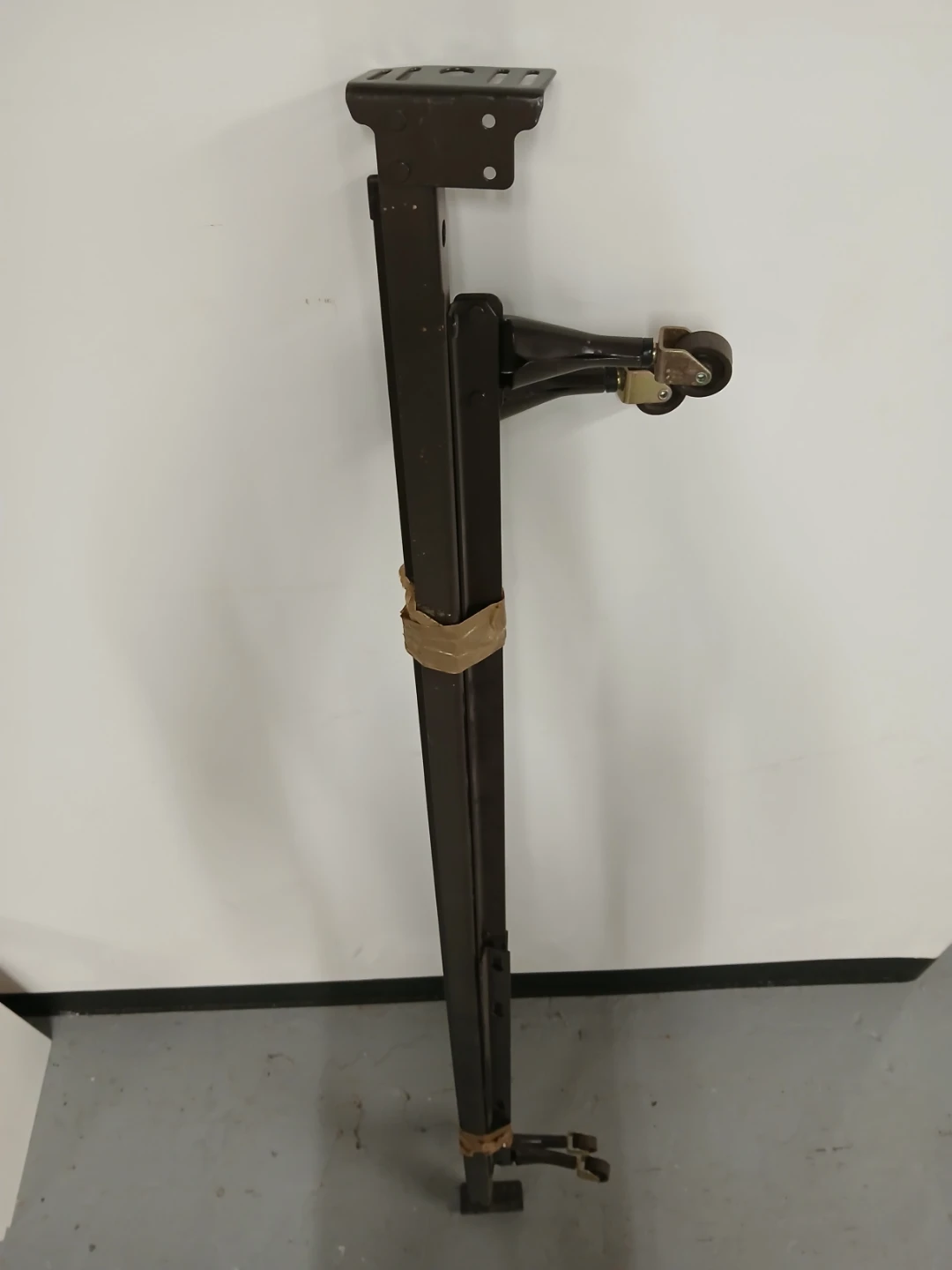 Adjustable size Metal Bed Frame Leg Support - photo 2