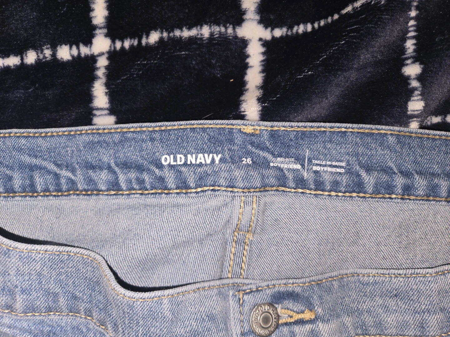 Old Navy Light Wash Distressed Boyfriend Jeans - Size 26 - photo 2
