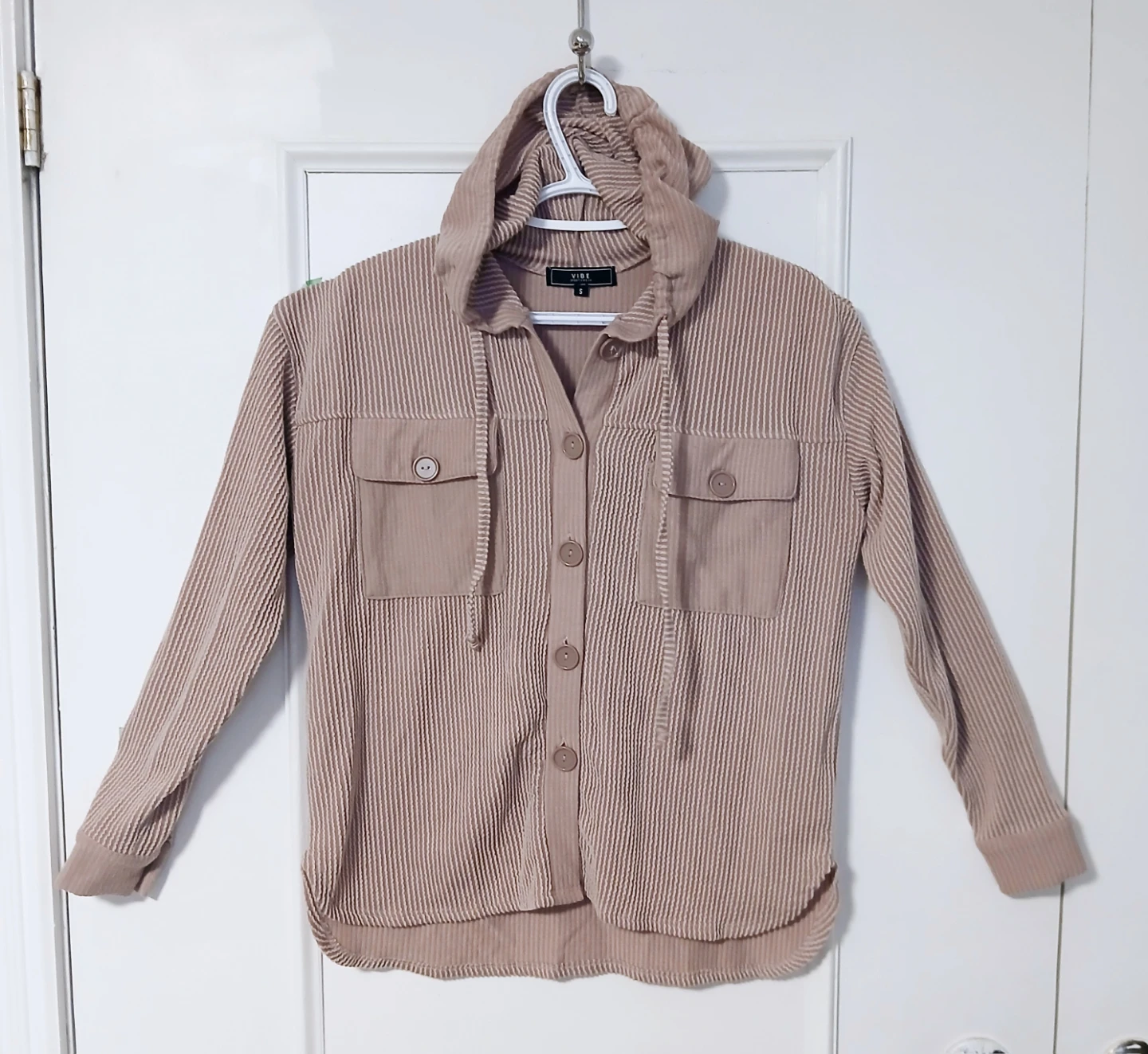 Women Large Vibe Sportswear Hooded Button-Up Shirt