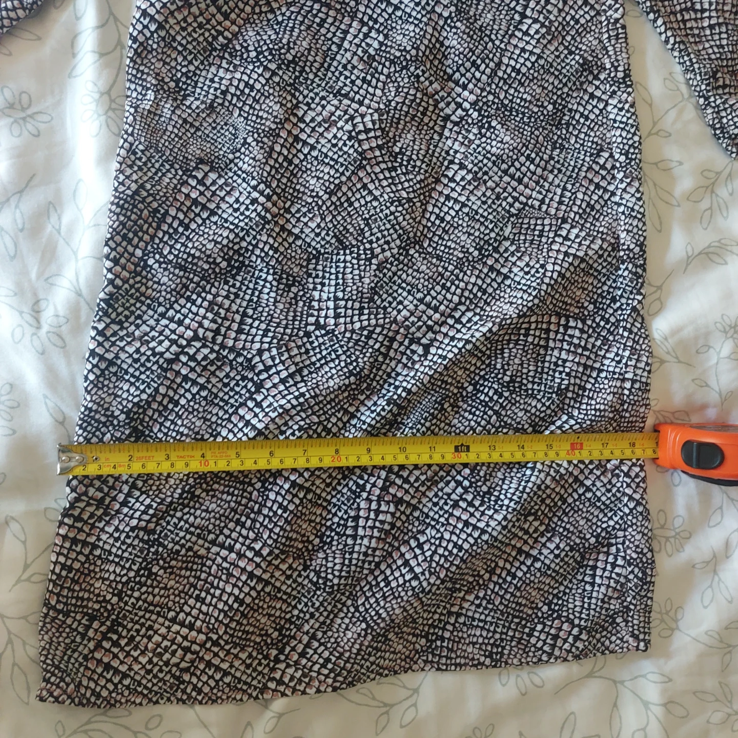 H&M office / semi formal snake print dress size 2 - photo 5