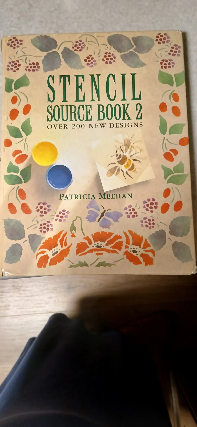 Stencil Source Book 2 by Patricia Meehan - Over 200 - photo 5