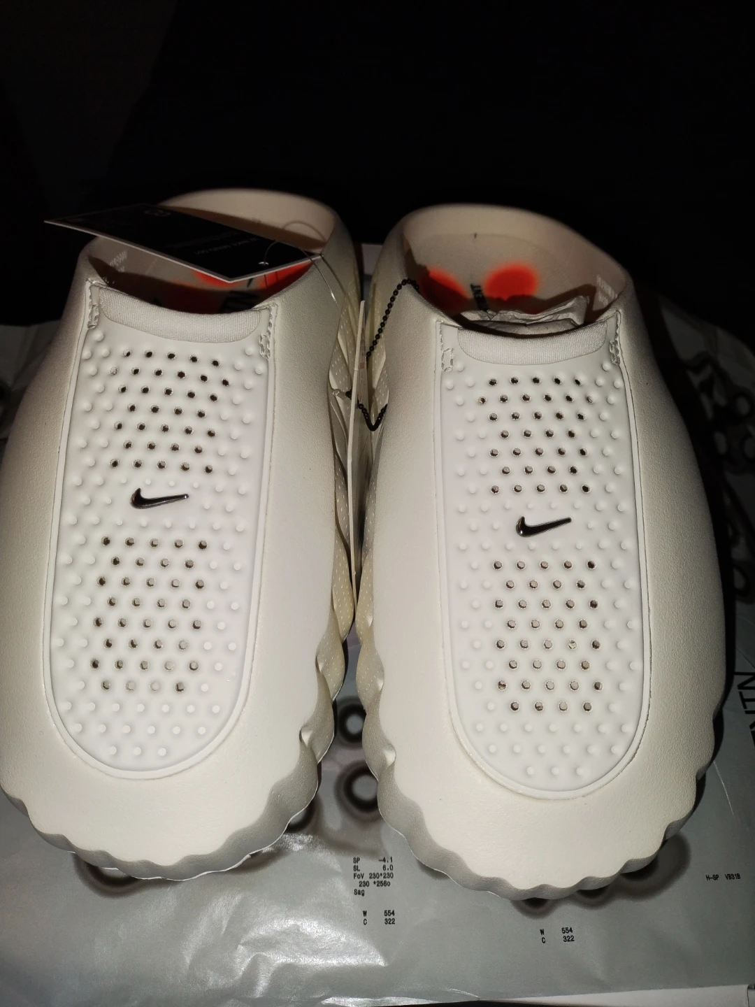 Nike Mind 001  White Size 8 womans