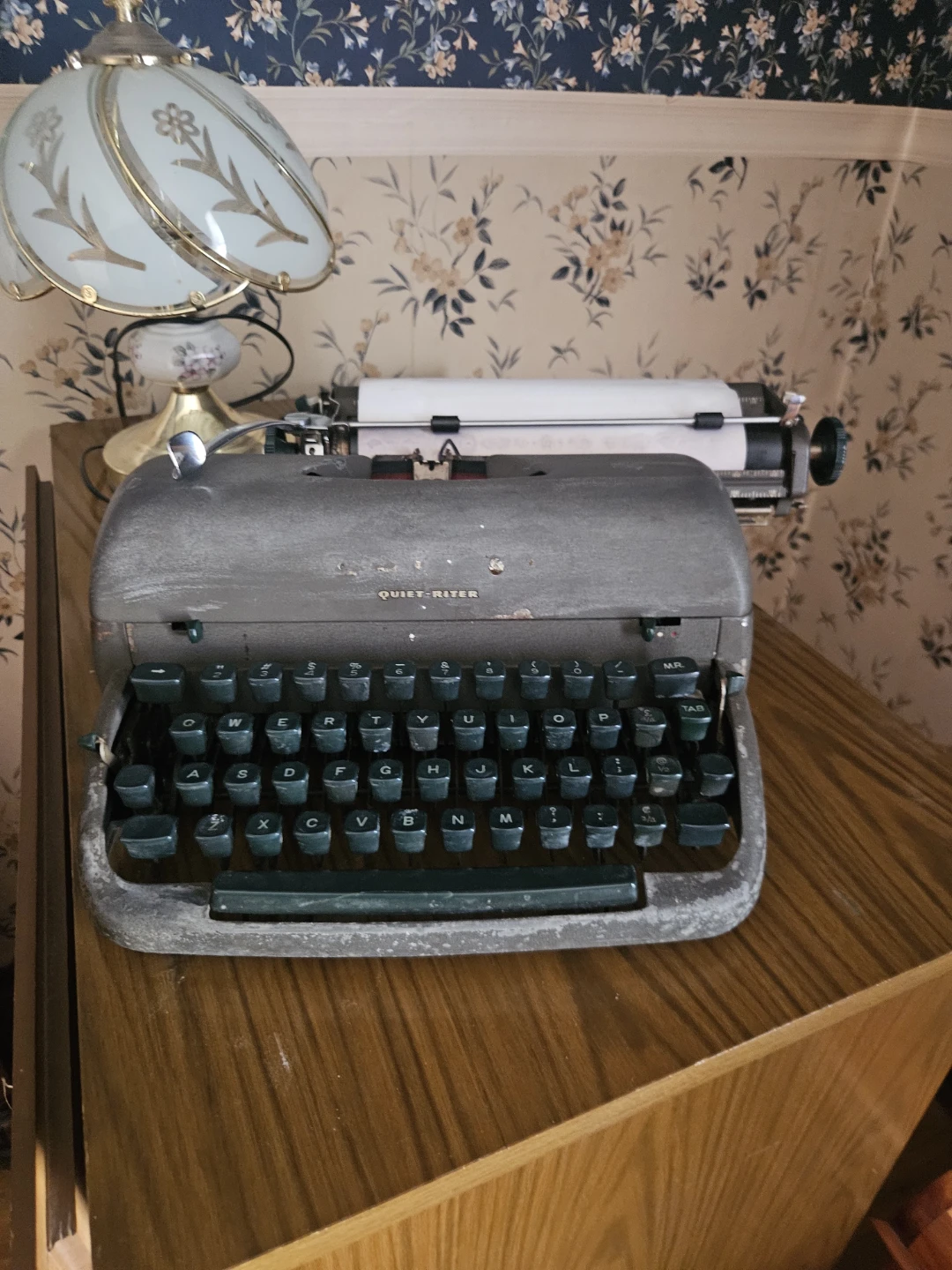 Quiet-Riter Vintage Typewriter
