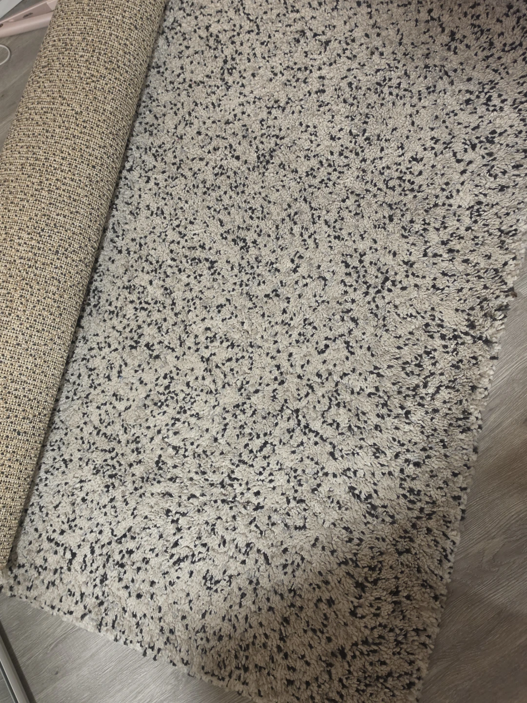 IKEA Vindum Shaggy Area Rug