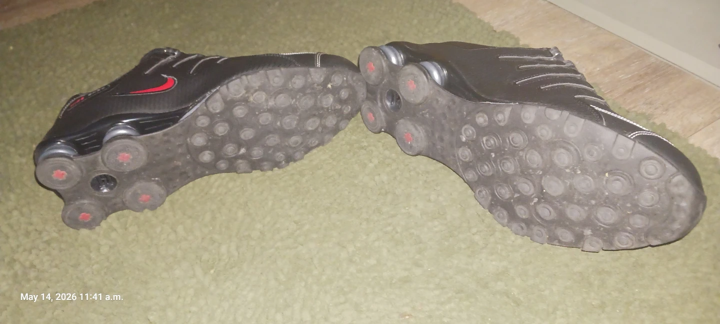 Nike Shox Running Shoes - photo 4