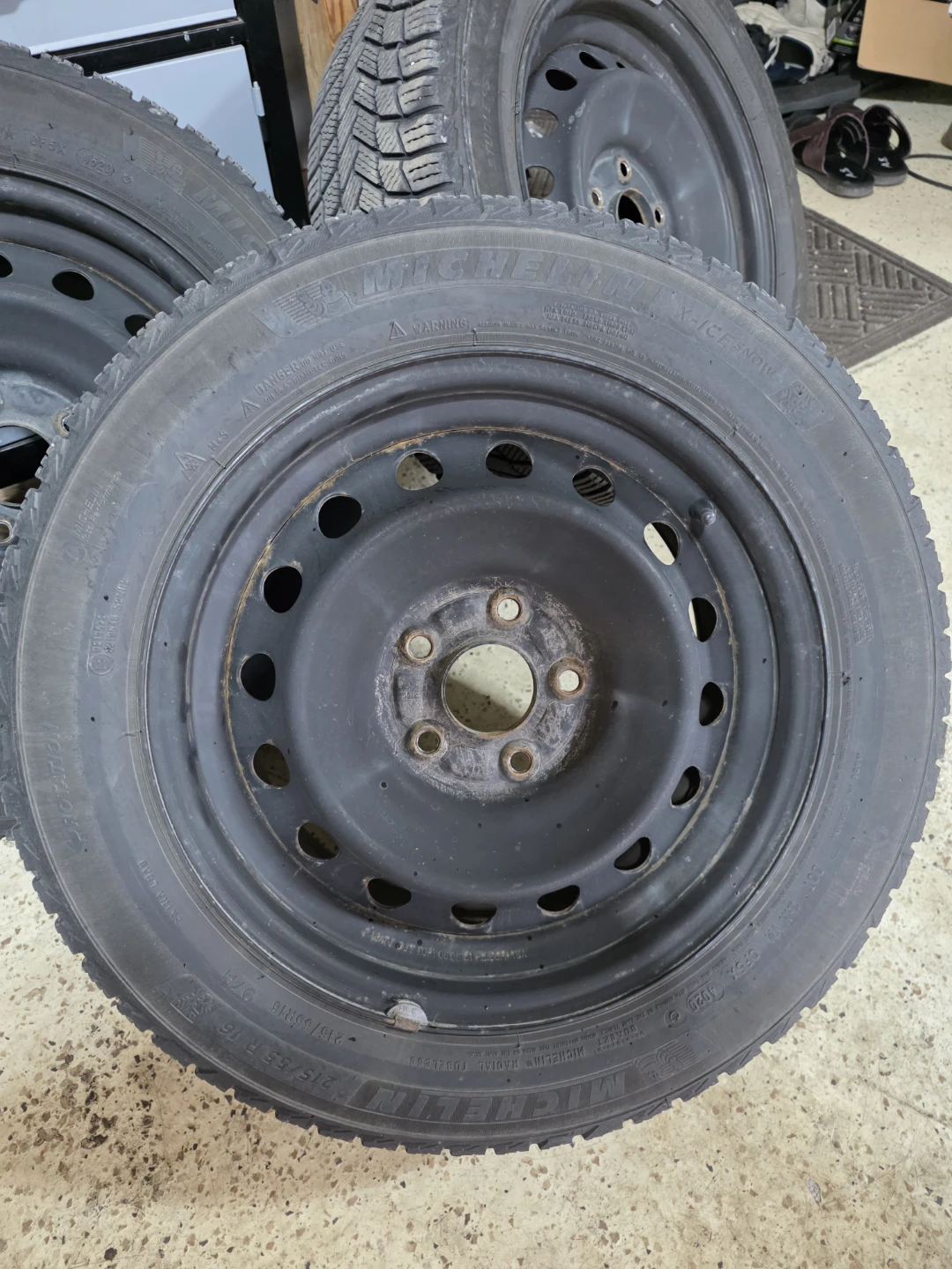 Michelin Winter Tires on Rims 215/55R16 - photo 3
