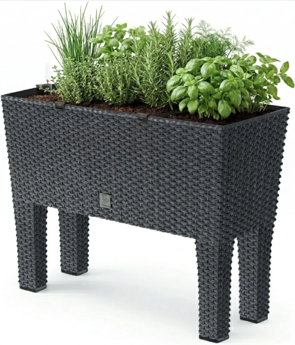 New raised Planter Box with Self-Watering System - photo 5
