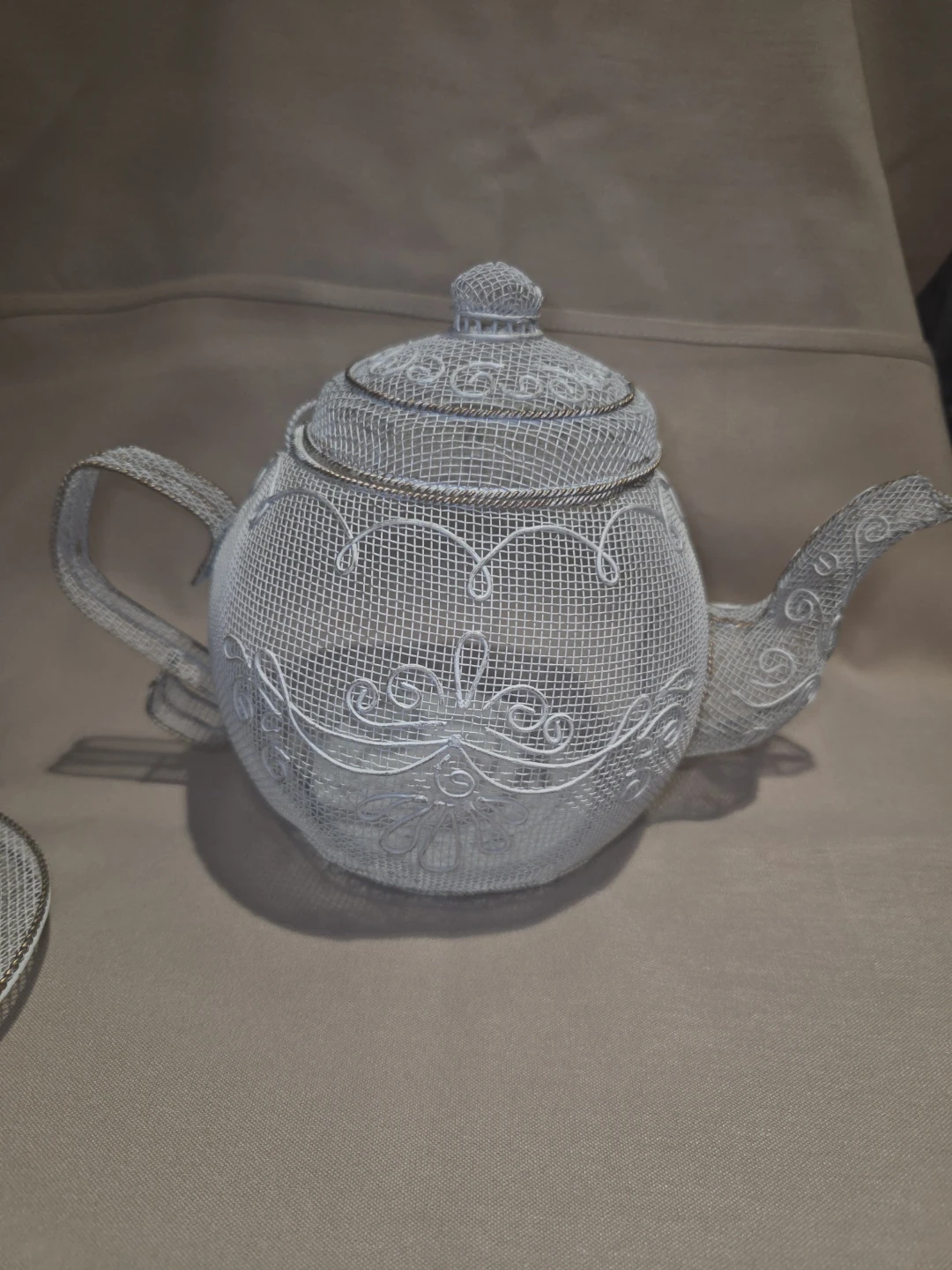Wire Mesh Teapot and Cup Set with Saucers - photo 5