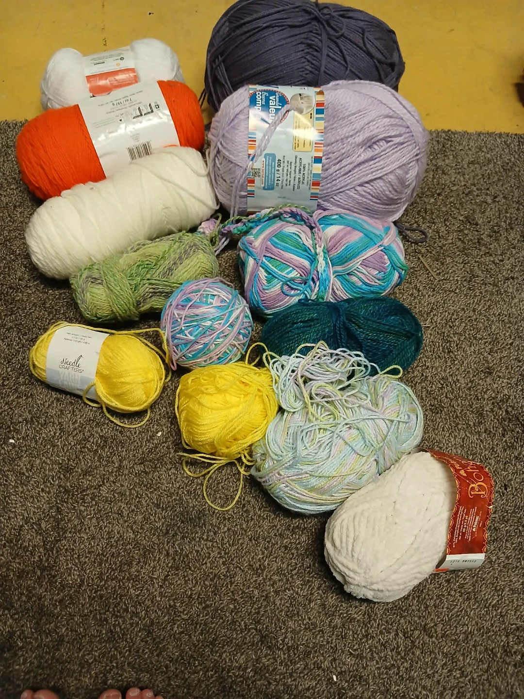 Assorted Yarn Skeins - photo 2
