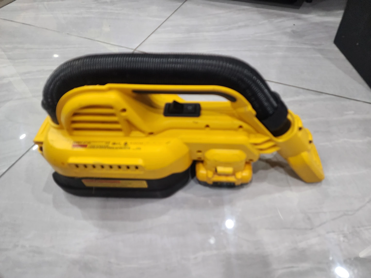 DeWalt 20V MAX Cordless Wet/Dry Vacuum