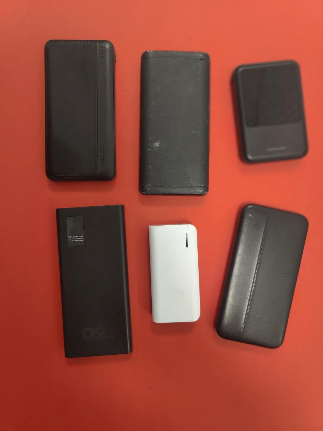 Lot of 6 Power Banks - photo 2
