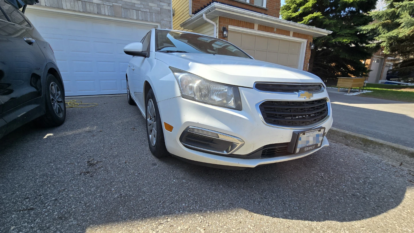 2016 White Chevrolet Cruze - photo 3