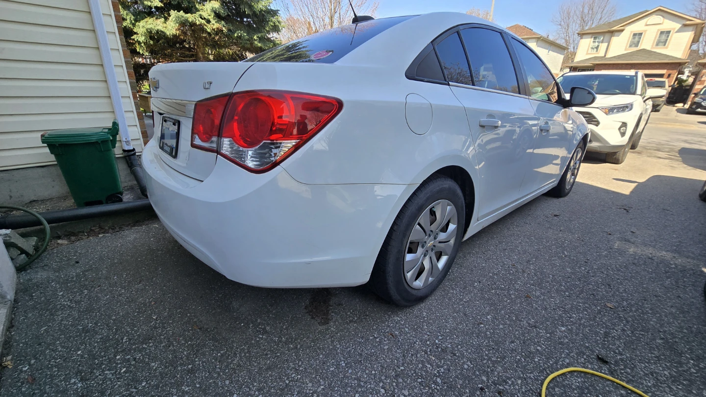 2016 White Chevrolet Cruze - photo 4