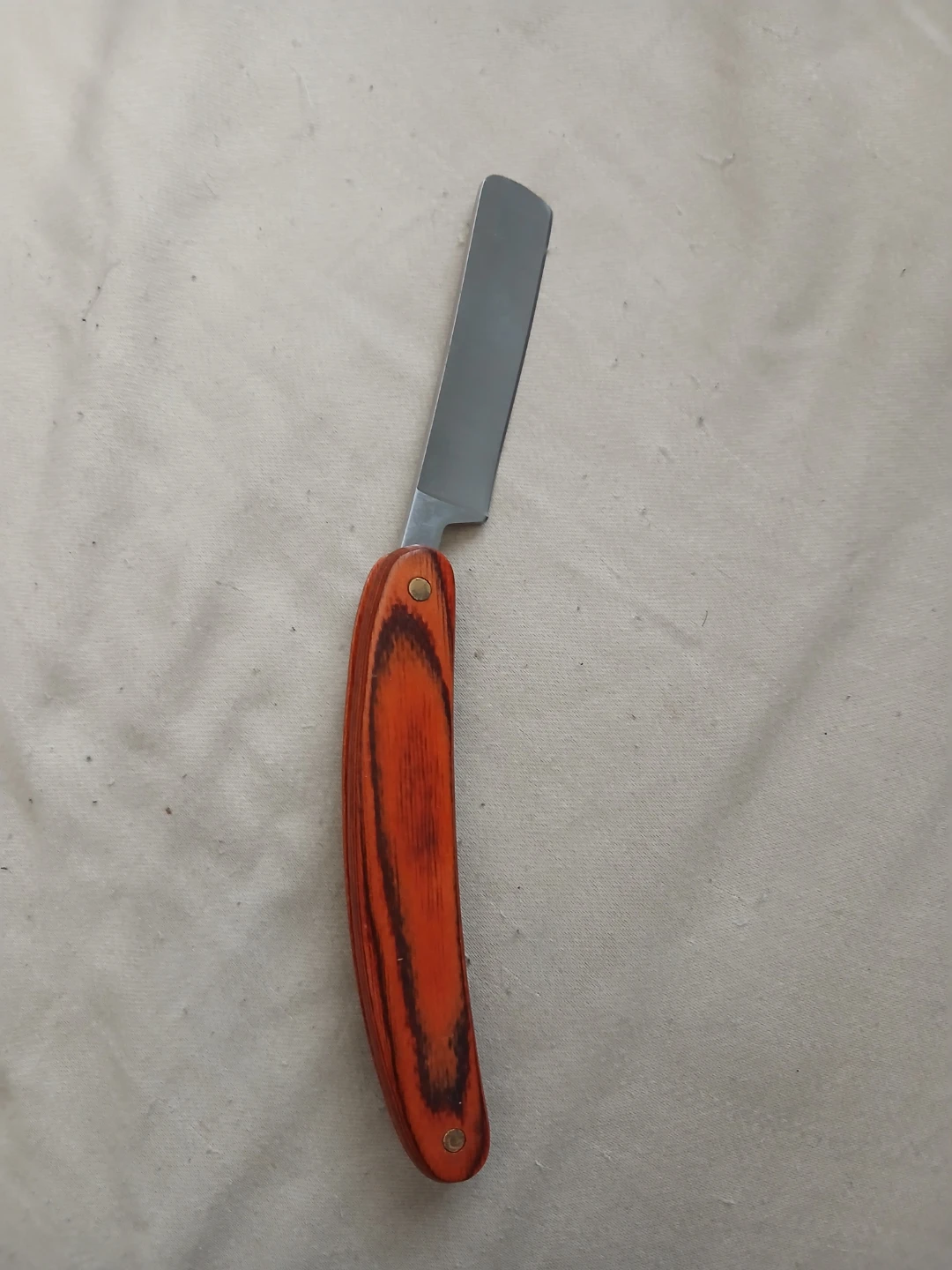 Straight Razor With Wooden Handle & Stainless Steel Blade