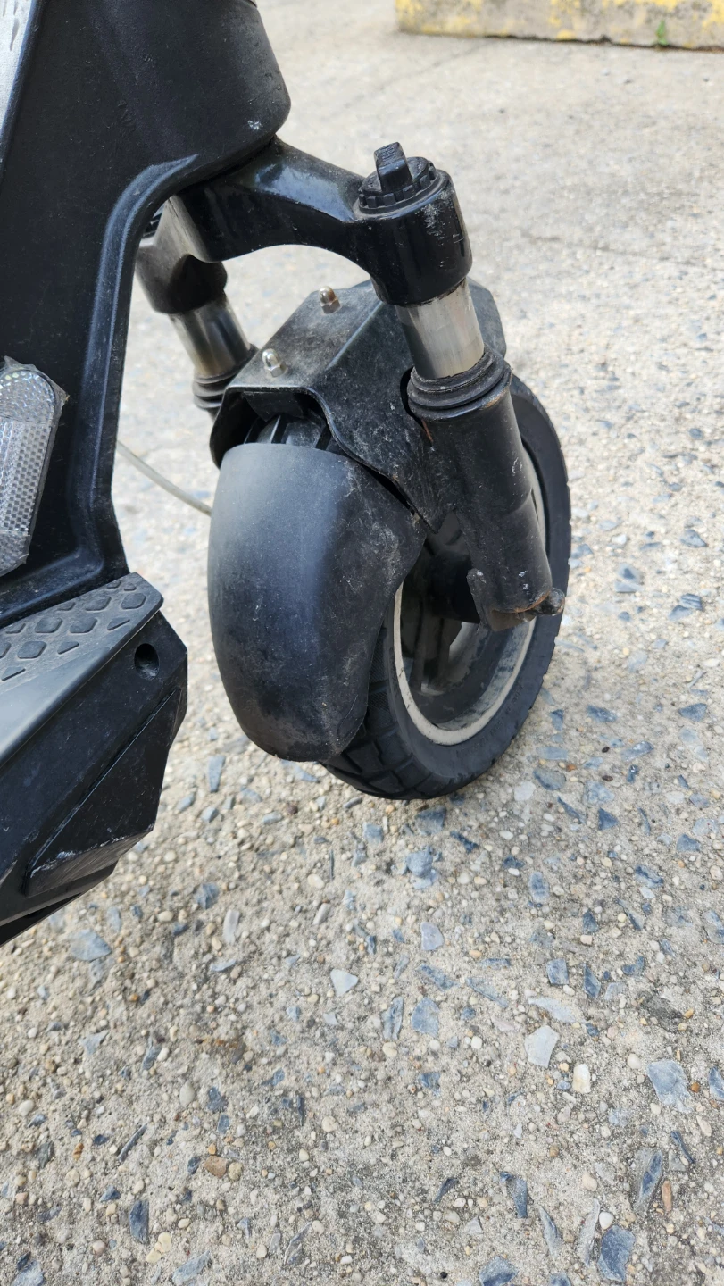 Fluid Electric Scooter - photo 5