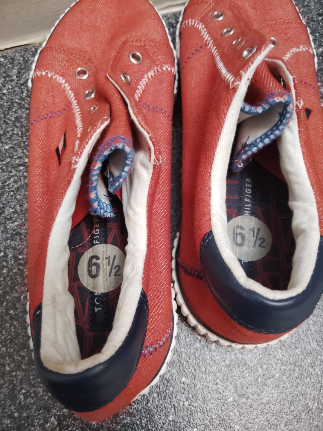 Tommy Hilfiger Red Canvas Lace-Up Shoes Size 6.5 - photo 4