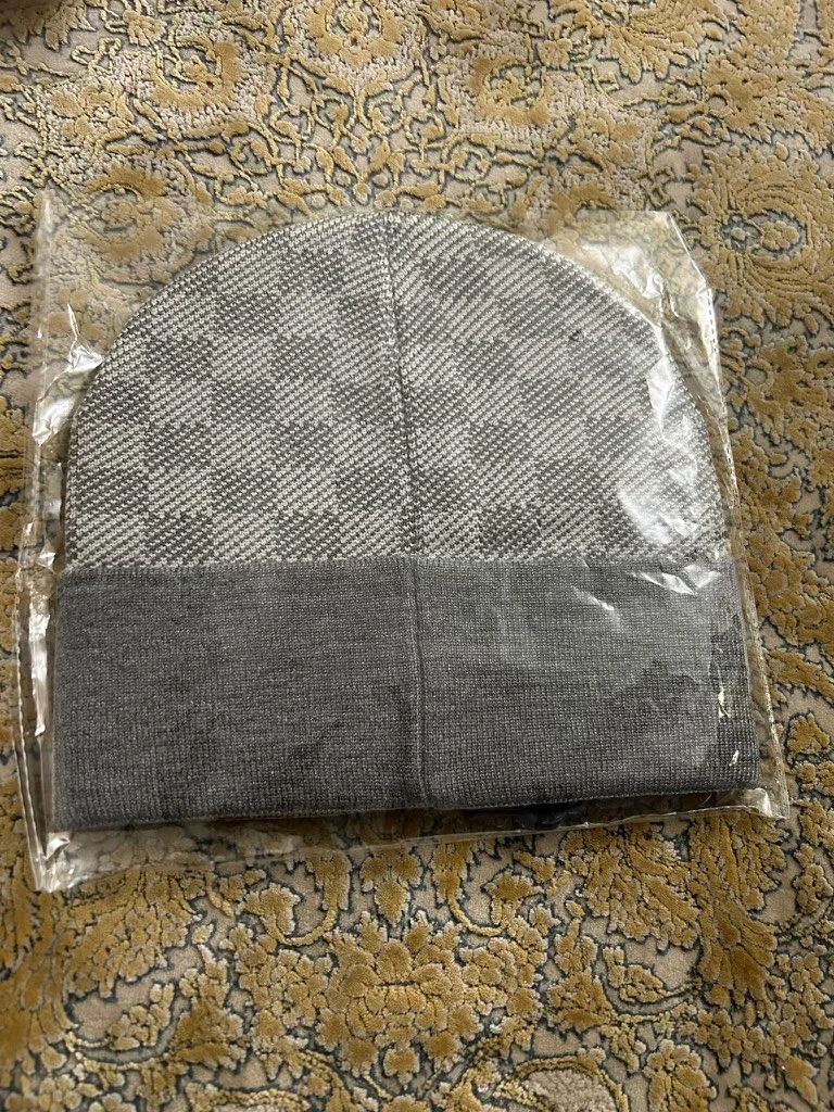 Louis Vuitton Beanie - photo 2