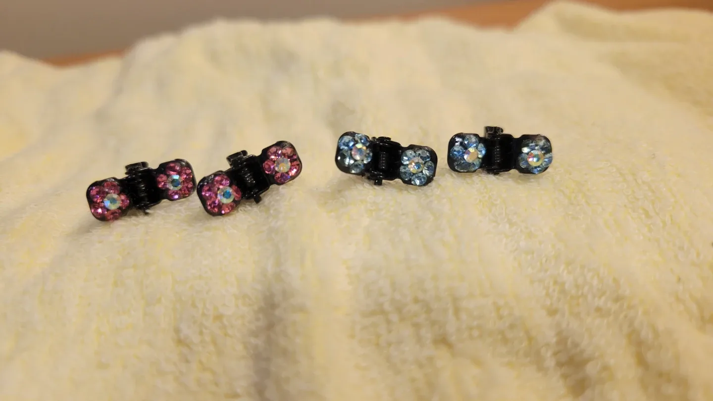 Set of 4 mini hair claw clips with rhinestones - photo 2