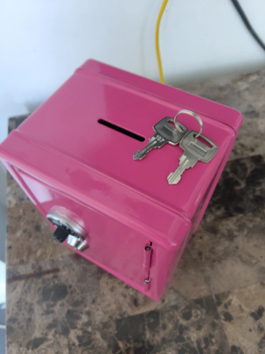 Pink Metal Coin Bank Safe with Keys - photo 3