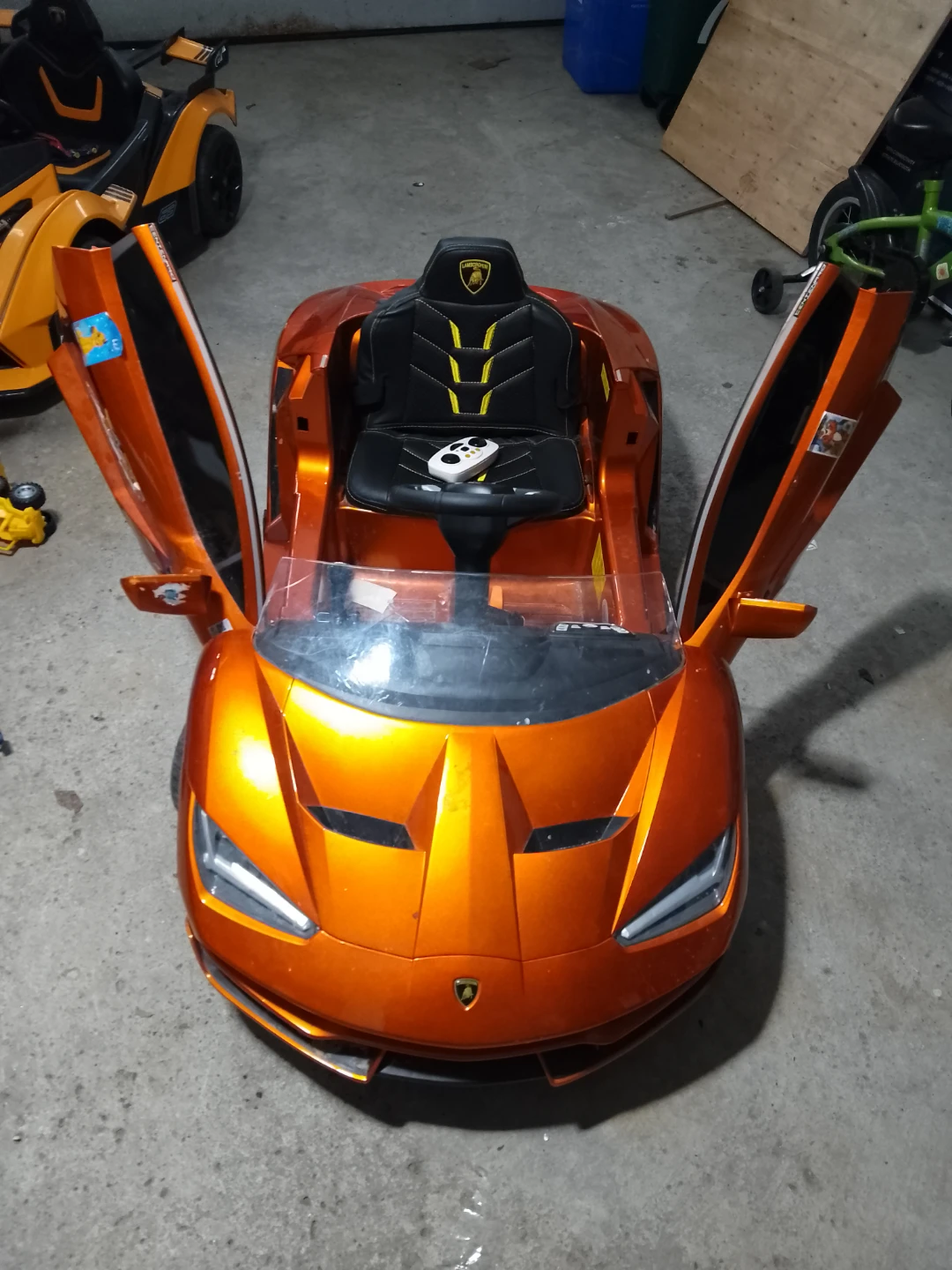 2 Kids Ride-On Cars - Orange Lamborghini & Black/Orange Style - photo 5