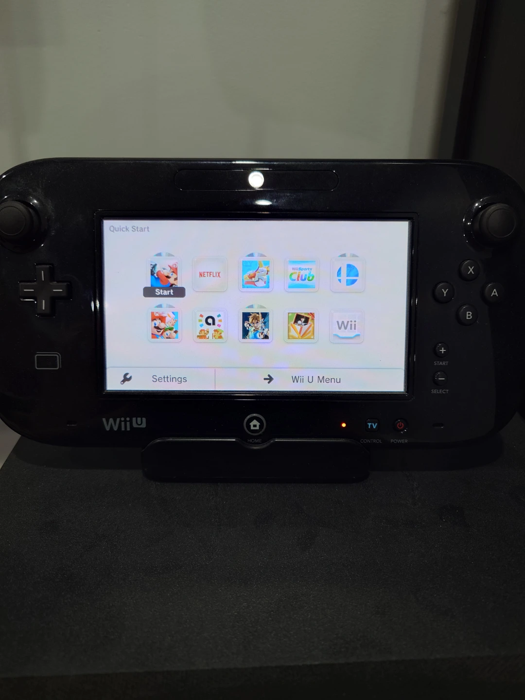 Nintendo Wii U Console Bundle with 7 Games