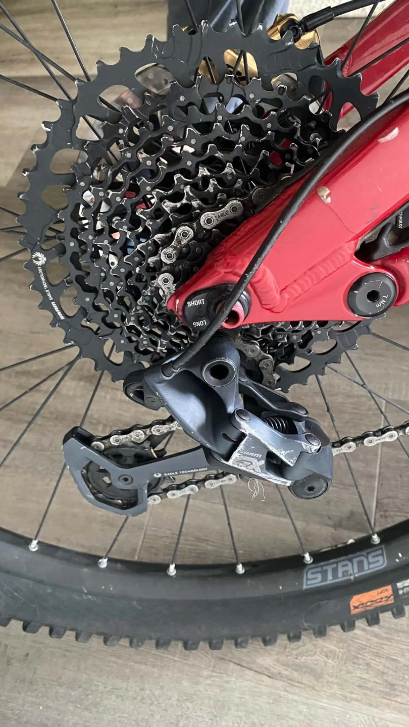 GT Full Suspension Mountain Bike - Red - Frame Size M - photo 3