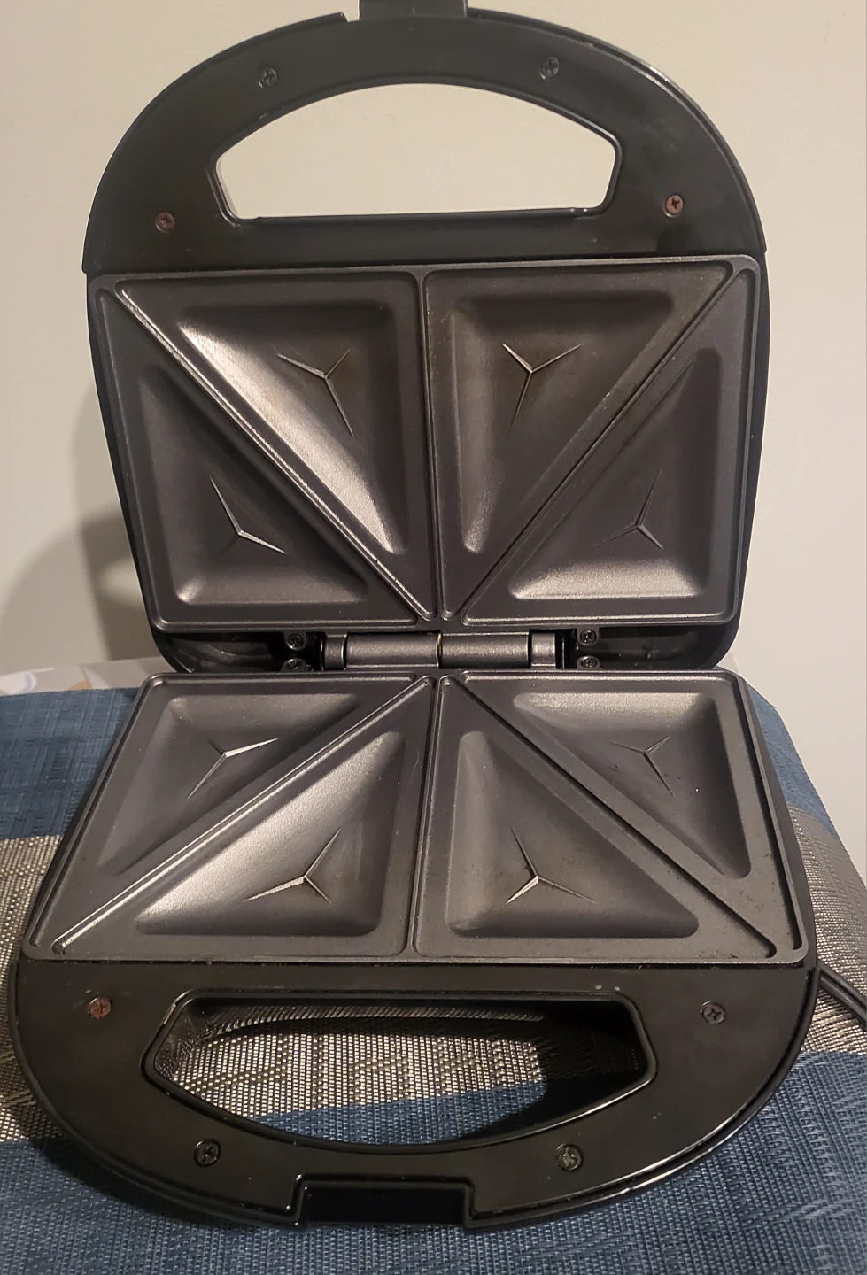 Toastmaster Sandwich Maker - photo 2